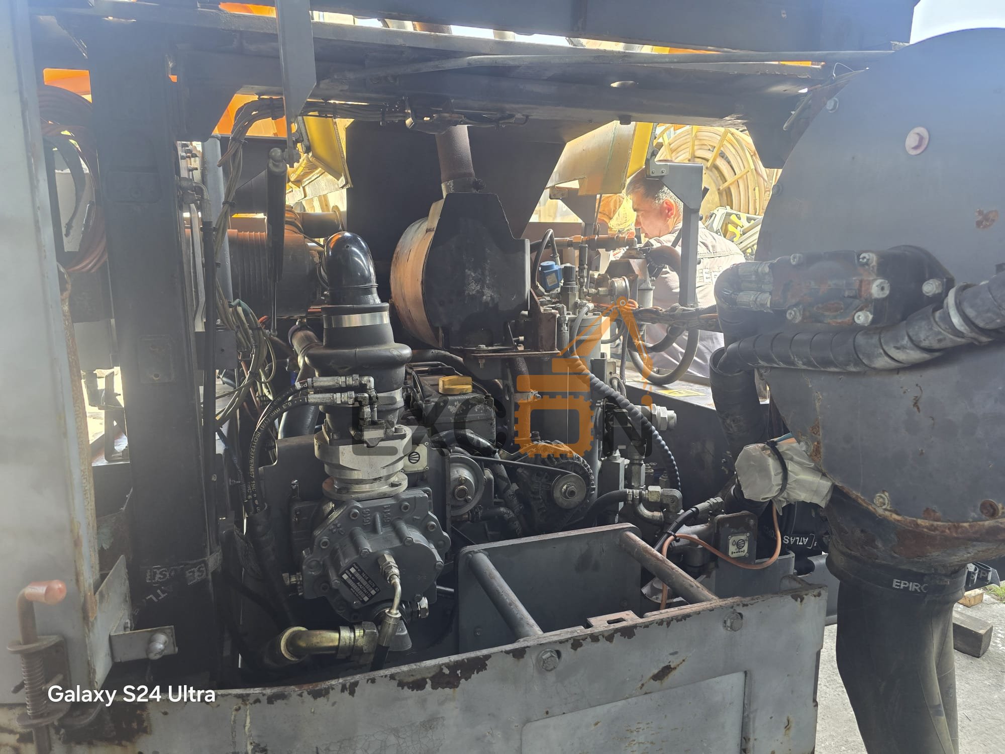 2011 ATLAS COPCO ROC T15