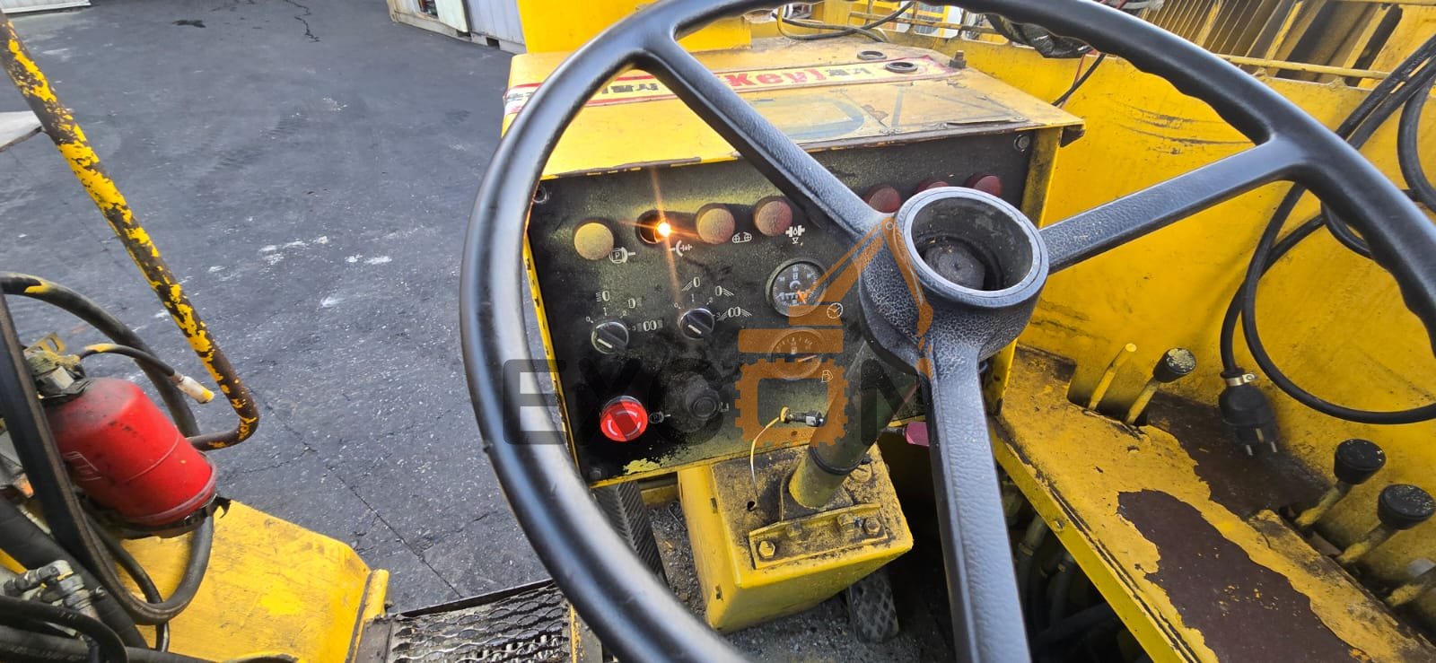 2000 ATLAS COPCO BOOMER 282