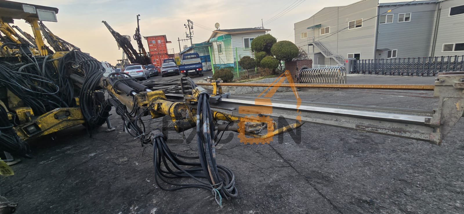 2000 ATLAS COPCO BOOMER 282