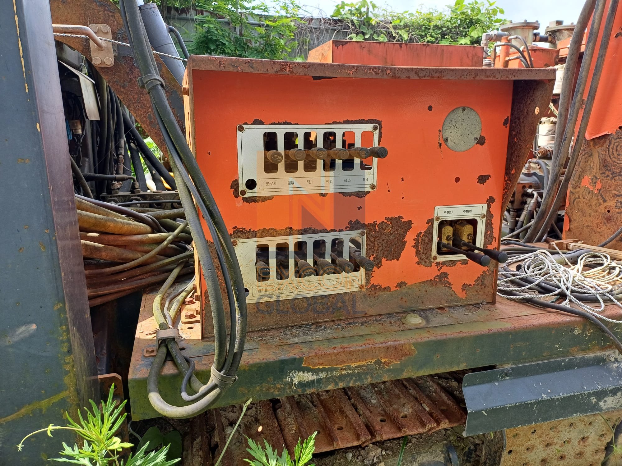 2012 HANJIN DNB P6000(16W)