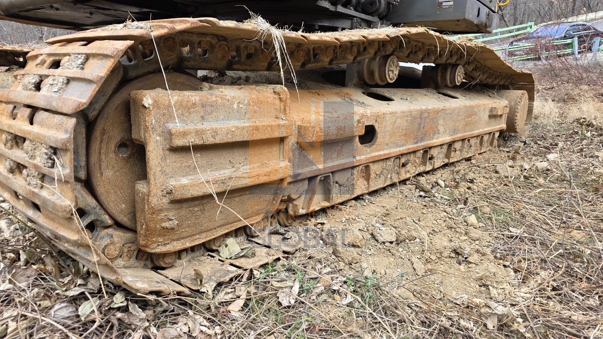 2010 VOLVO 290B PRIME