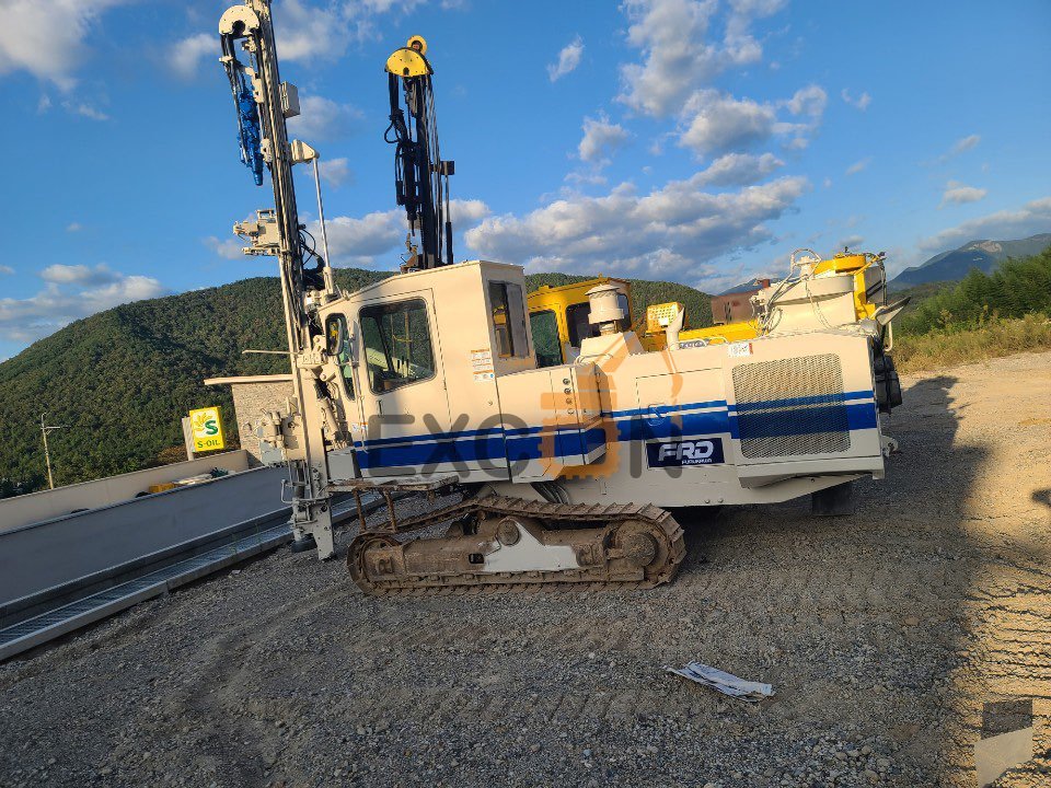 2003 FURUKAWA HCR9DSII