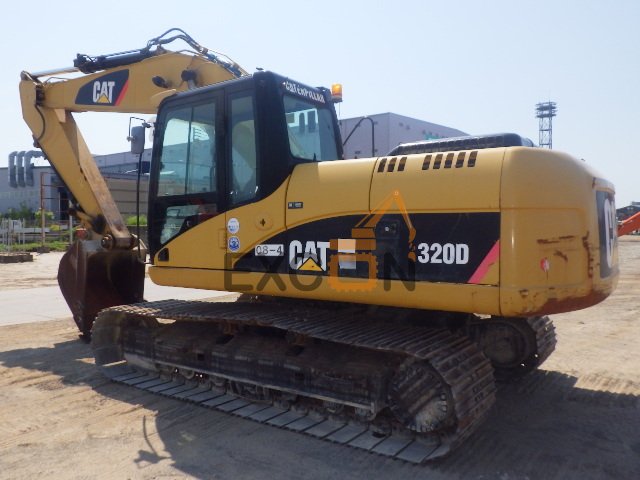 CATERPILLAR 320D