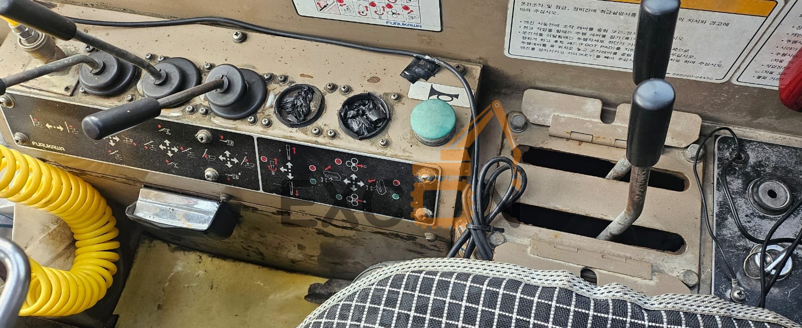 2003 FURUKAWA HCR9DSII